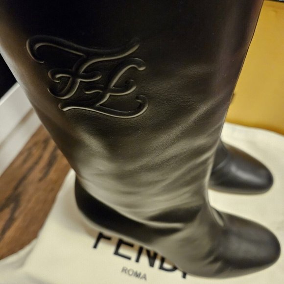 FENDI Karligraphy- Black Leather Boots 37 - Picture 8 of 9
